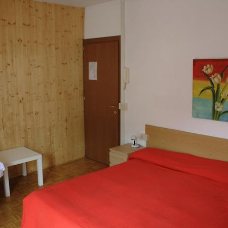 Albergo Della Posta Клузоне Экстерьер фото